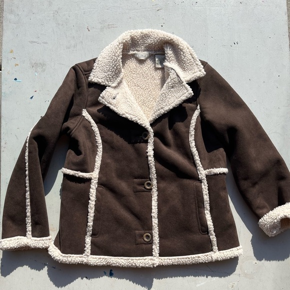 Women's LL Bean Jacket Brown Sherpa M Petite 60s Music BOHO Hippie Almost Famous - Picture 1 of 13